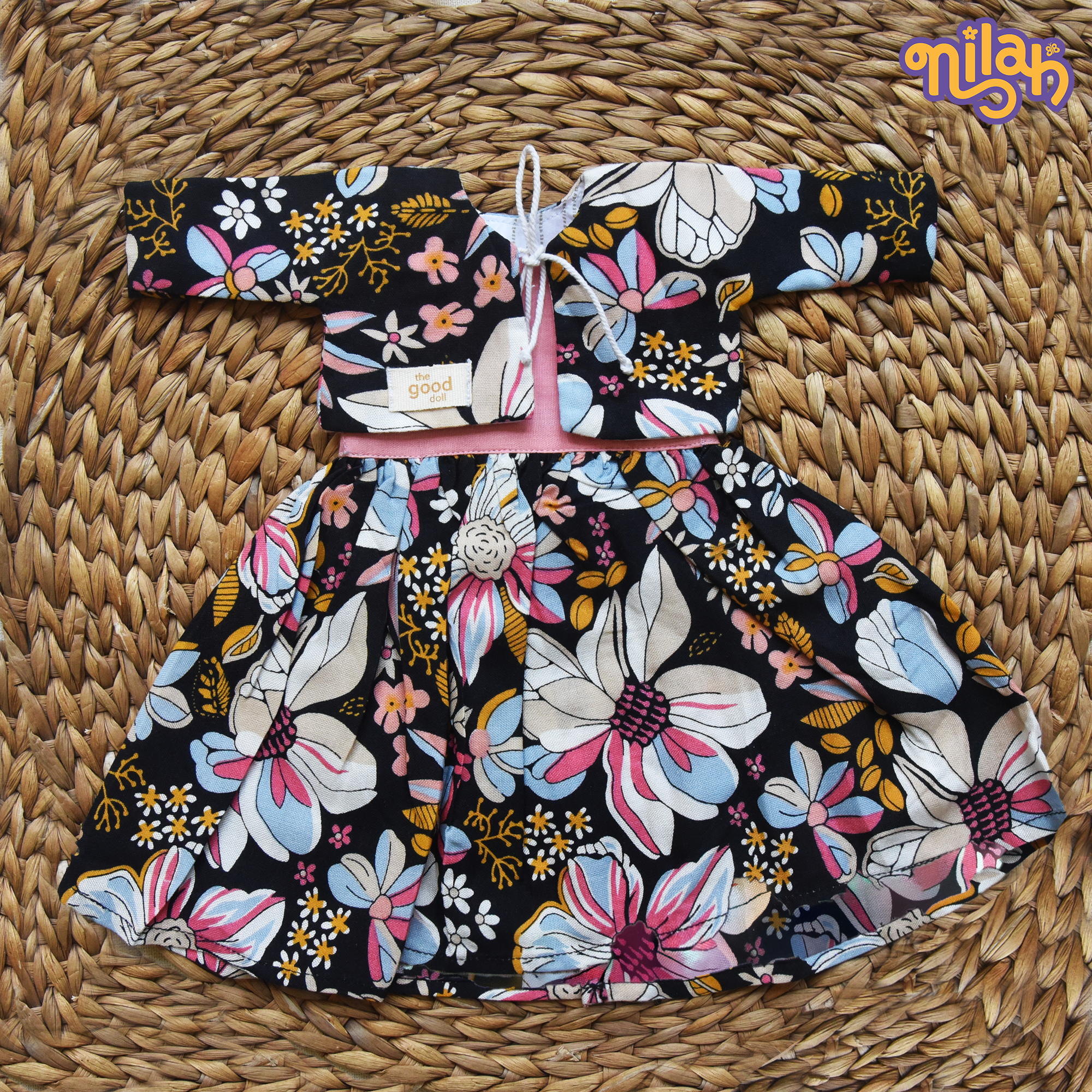 Set of 3 - Nilah & Malai prepare for theatre camp