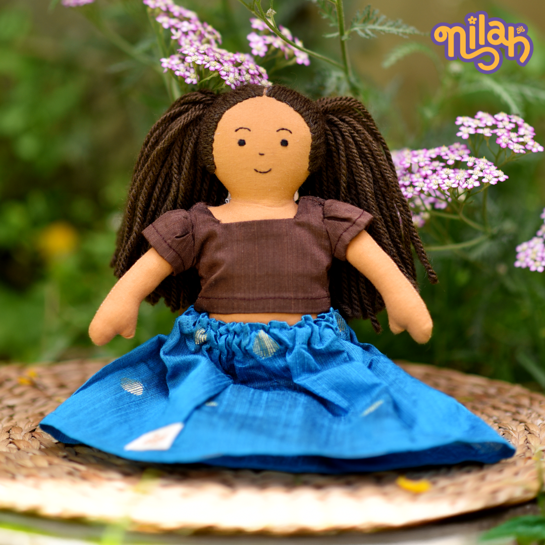 Mira dancing with the Diyas