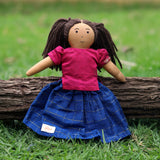 Nilah's entire family celebrating together