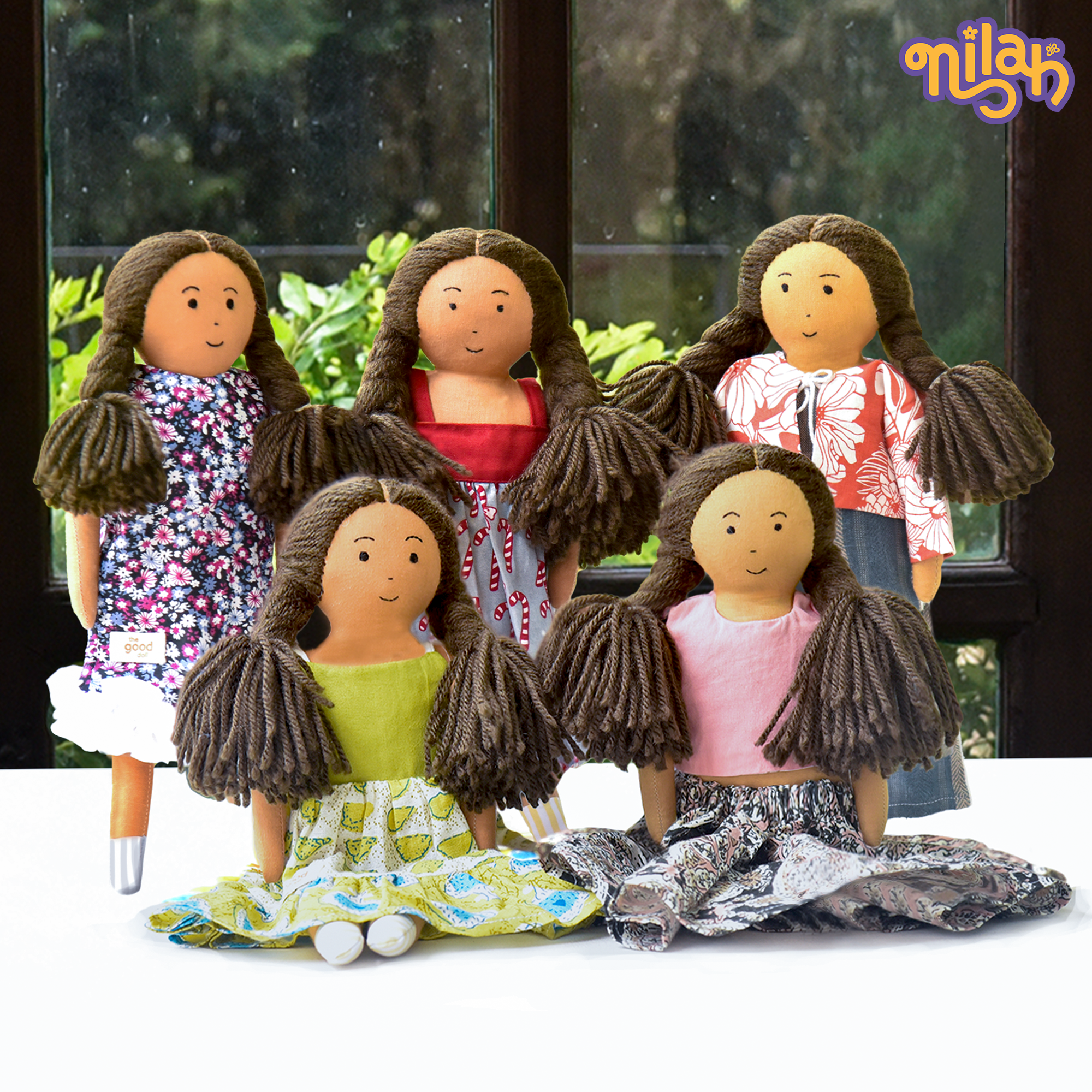 Sleepover at Nilah’s – Nilah Bundle (5 Dolls)