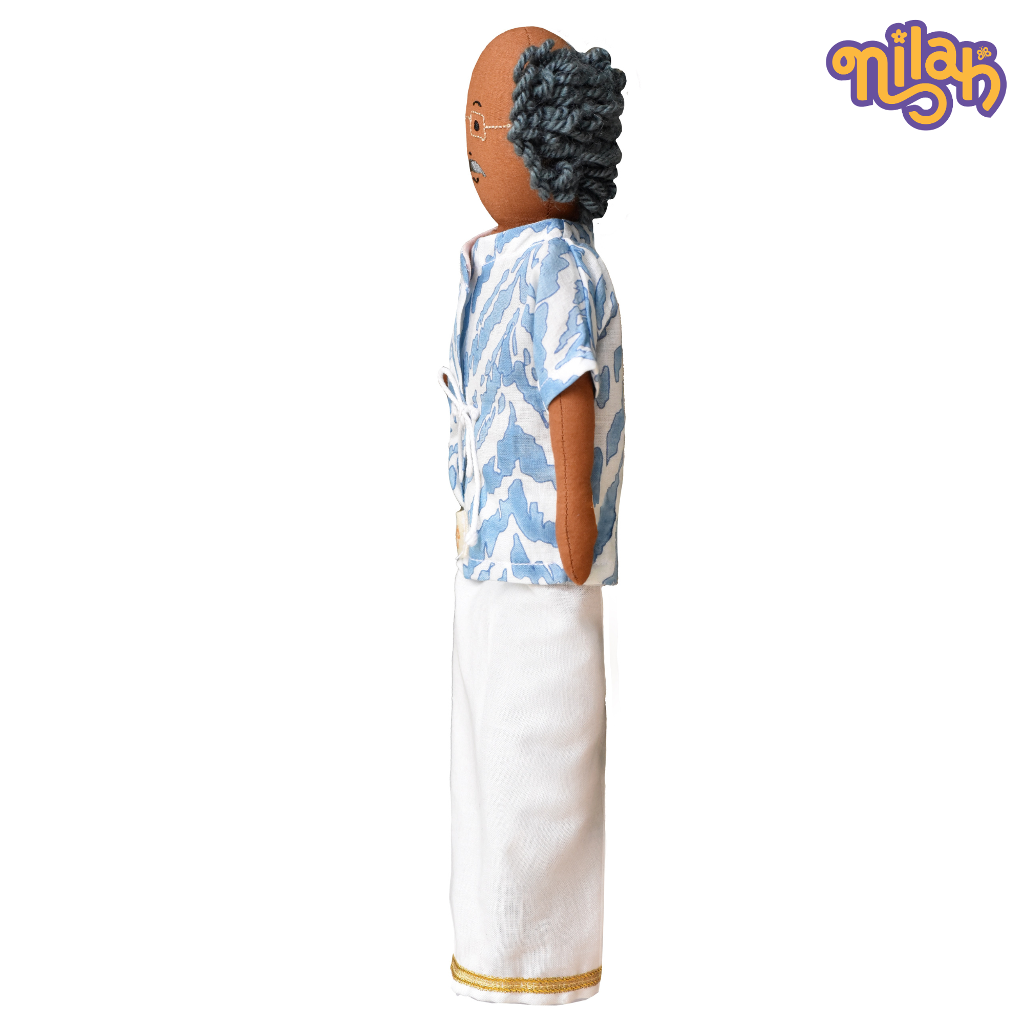 Thatha engrossed in Nilacombai’s news