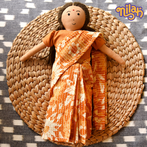 Nilah's entire family celebrating together