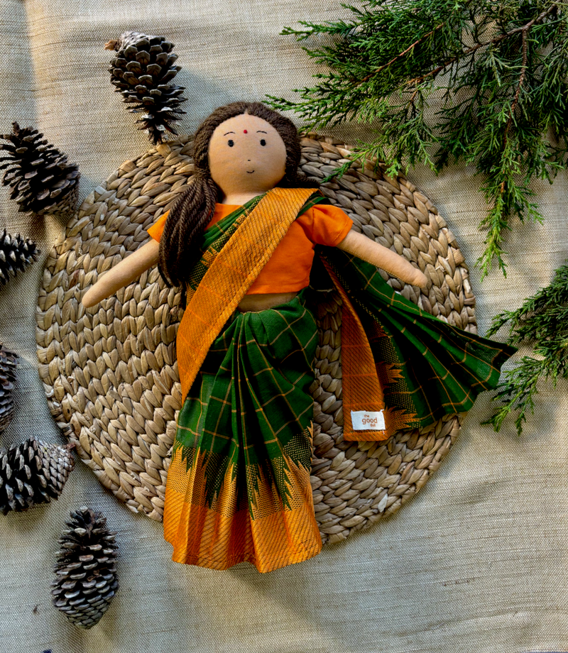 Nilah's Amma in Dark Green & Yellow Saree (With Border)