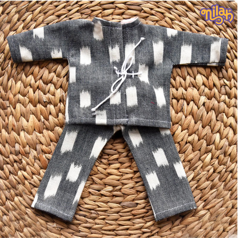 Set of 2 - Clothes for Nilah & Malai at the lake